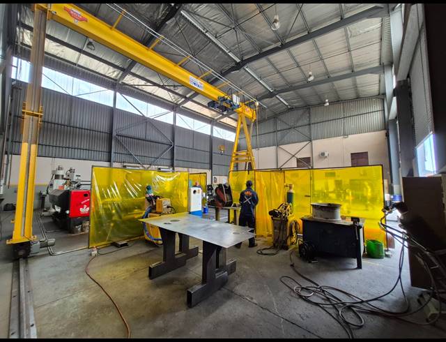 1,062M² FACTORY FOR SALE IN APEX